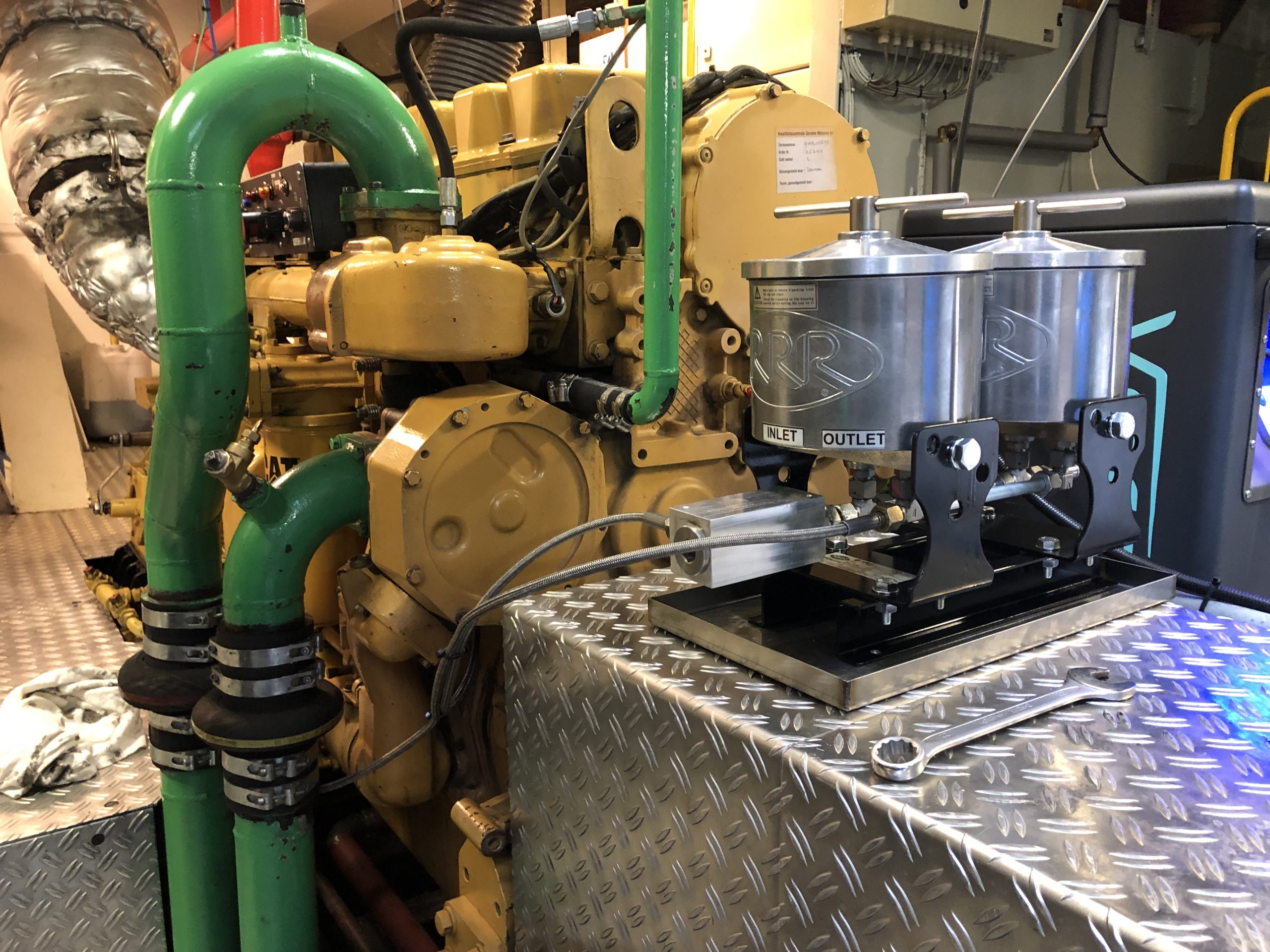Triple R Oil Cleaner AL200 generatorset installatie